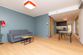 Self-check-in spacious 1 bedroom apartment with free parking, Tallinn
